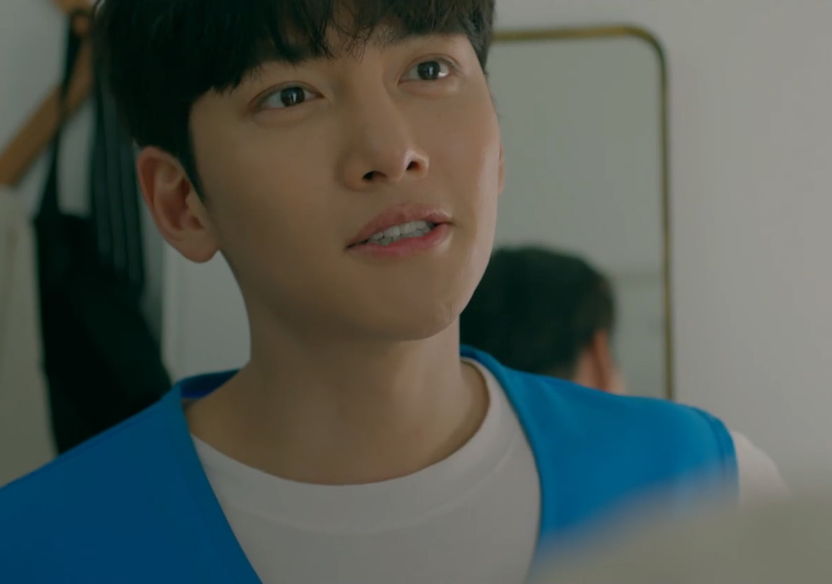 《便利店新星》池昌旭的「戀愛小動作」甜翻！主動抱抱、瘋狂吃醋，大賢早就愛上新星啦