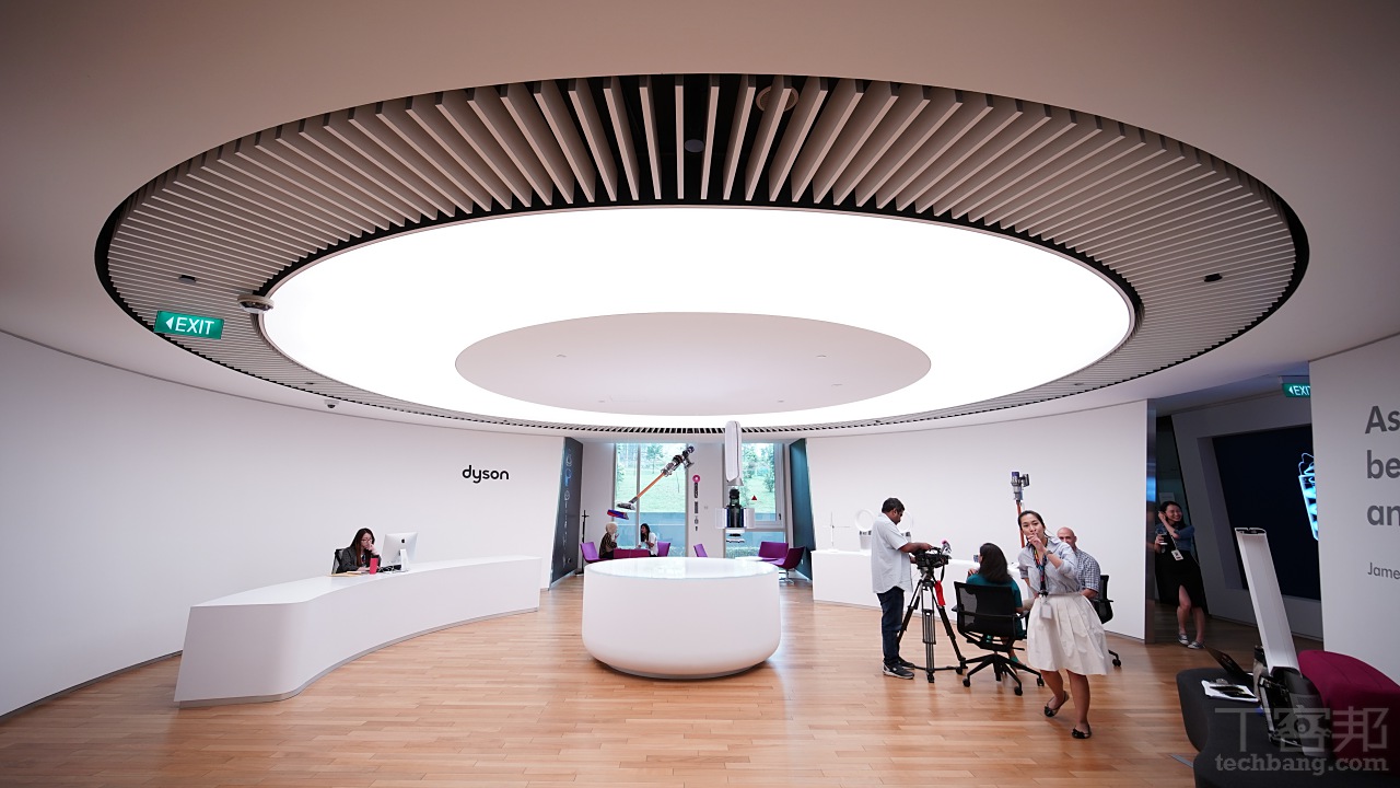 為什麼Dyson東西這麼貴？直擊Dyson新加坡總部看神級吸塵器、吹風機、空氣清淨機究竟是怎麼來的