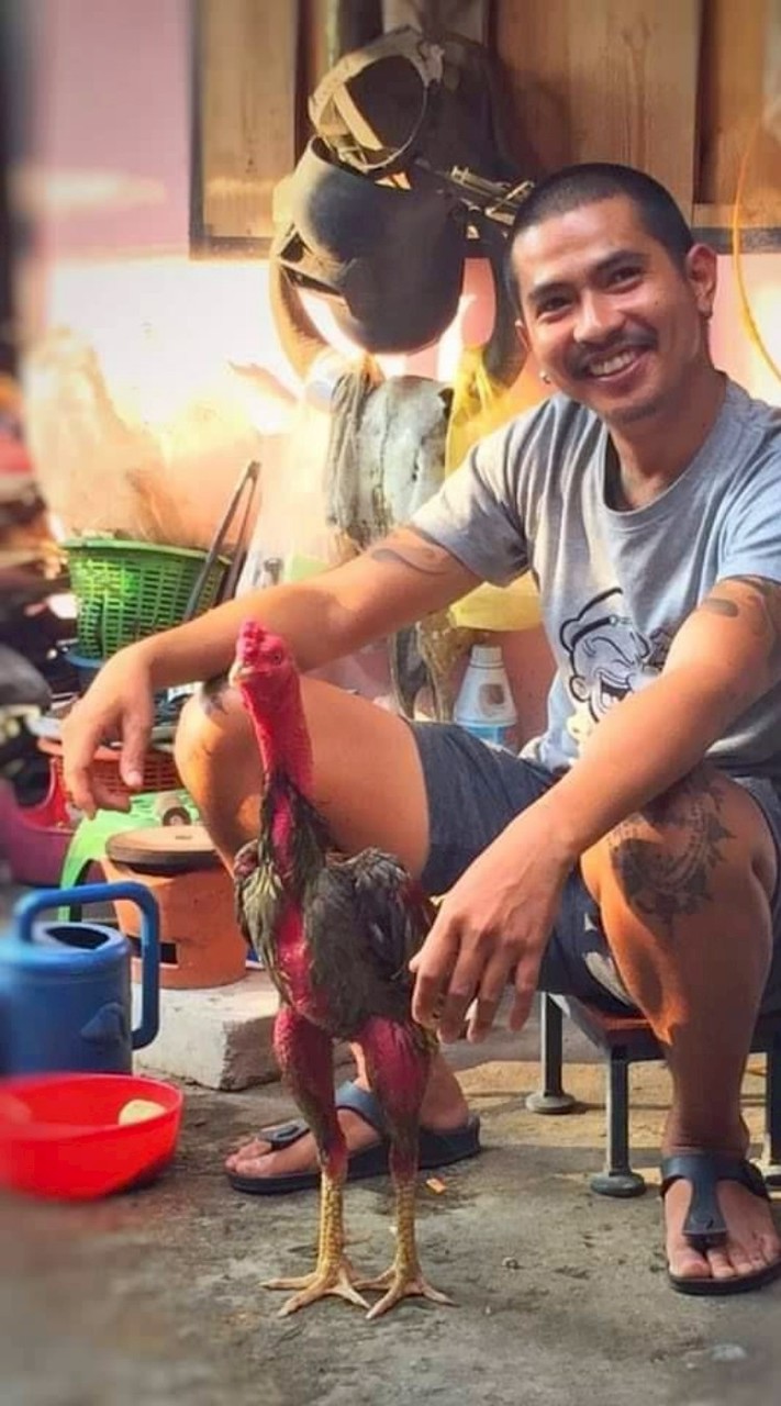 ส. ฟ้าสว่าง