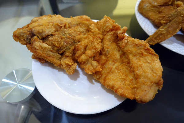 萬華好吃炸雞-波斯頓美式脆皮炸雞萬華店，現點現炸美式炸雞，萬華美式炸雞外送(附波斯頓美式脆皮炸雞菜單)