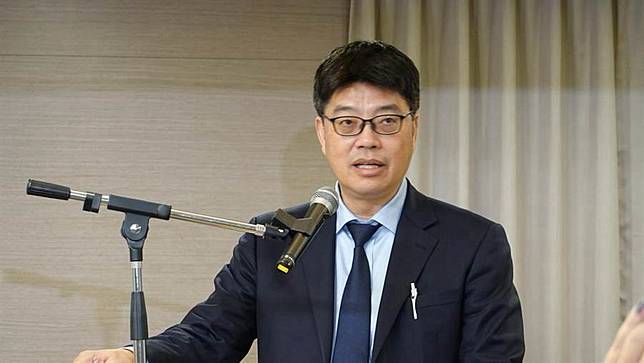 我方將赴港押解陳同佳 網友：1450臉真腫