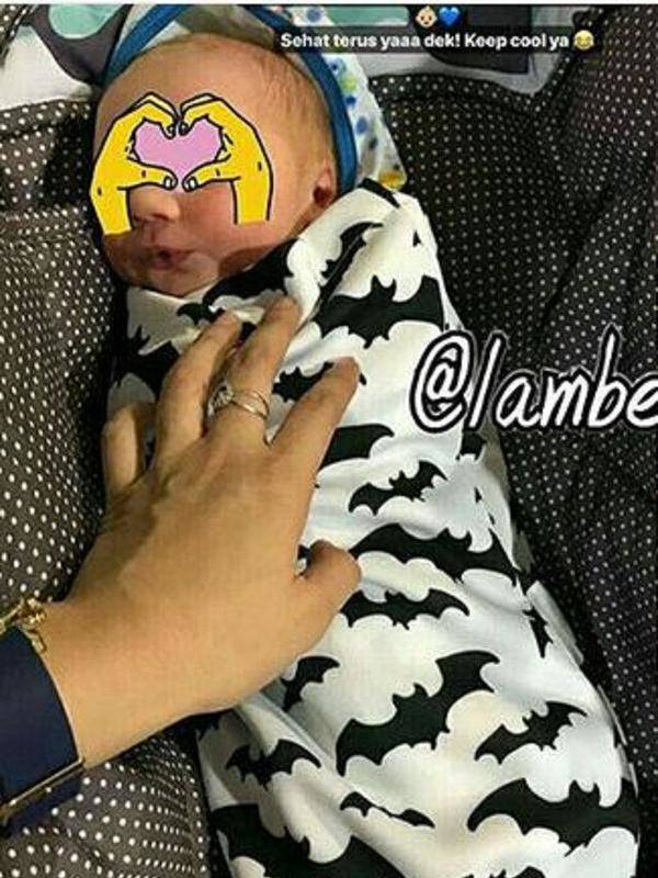 7 Potret Menggemaskan Anak Celine Evangelista-Stefan William