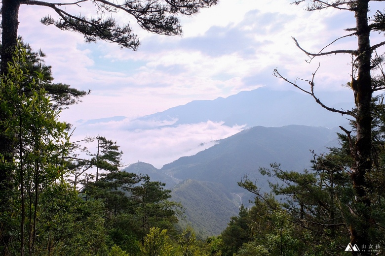 山女孩Melissa_羅馬縱走_羅葉尾山_馬武佐野郡山0822.JPG