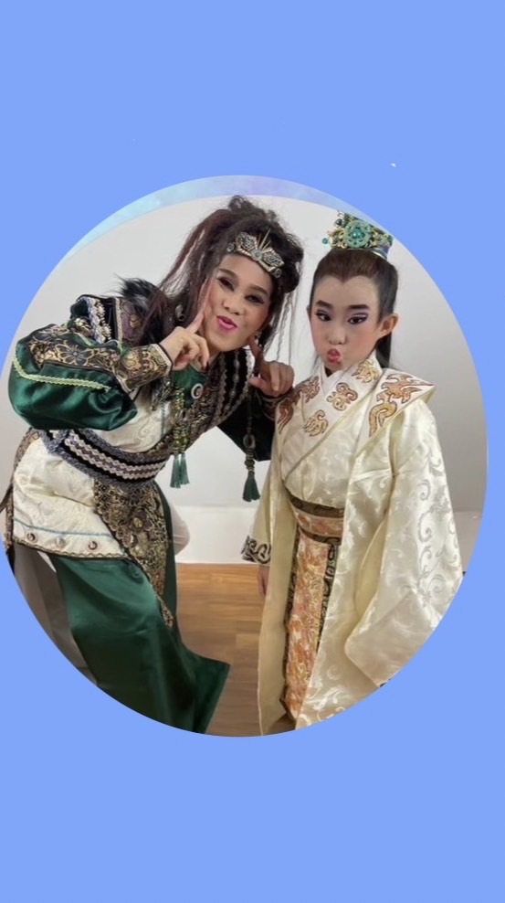 子 開心玩歌仔