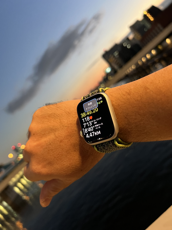 Apple Watch ultra初代本体 オレンジバンド付き（Apple Watch Ultra｜au） 