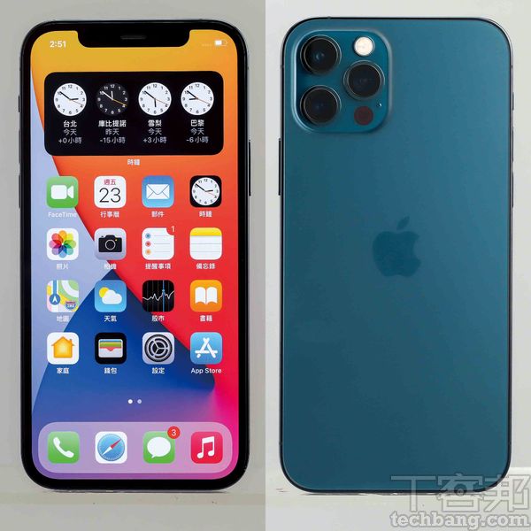 iPhone 12 Pro機背延續iPhone 11 Pro的霧面玻璃設計，且螢幕尺寸更大，外型卻維持相當的大小，此為太平洋藍色。