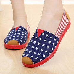 ◎此為預購商品|◎訂單成立後7-14天完成出貨|◎隨興優雅，不可或缺的休閒率性，★商品規格★‧商品規格:36-40(鞋版寬者建議大一碼)‧鞋面材質：進口優質布面‧外底材質:防滑耐磨輕量鞋底‧後跟高：約