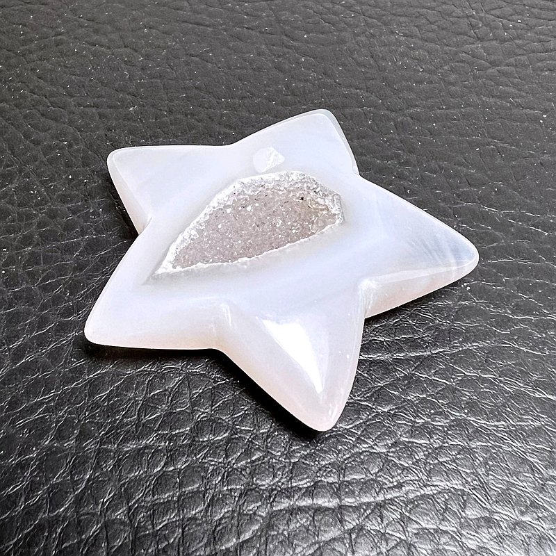 無敵星。原礦 一圖一物 擺件 療癒 l 瑪瑙迷你晶洞 l