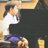 Play & Learn by Kru Kwan