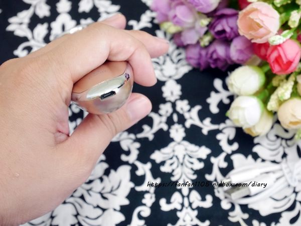 【淘寶開箱】金稻美容導入儀、Gracebabi美妝蛋組合 #買美容家電上淘寶 (14).JPG