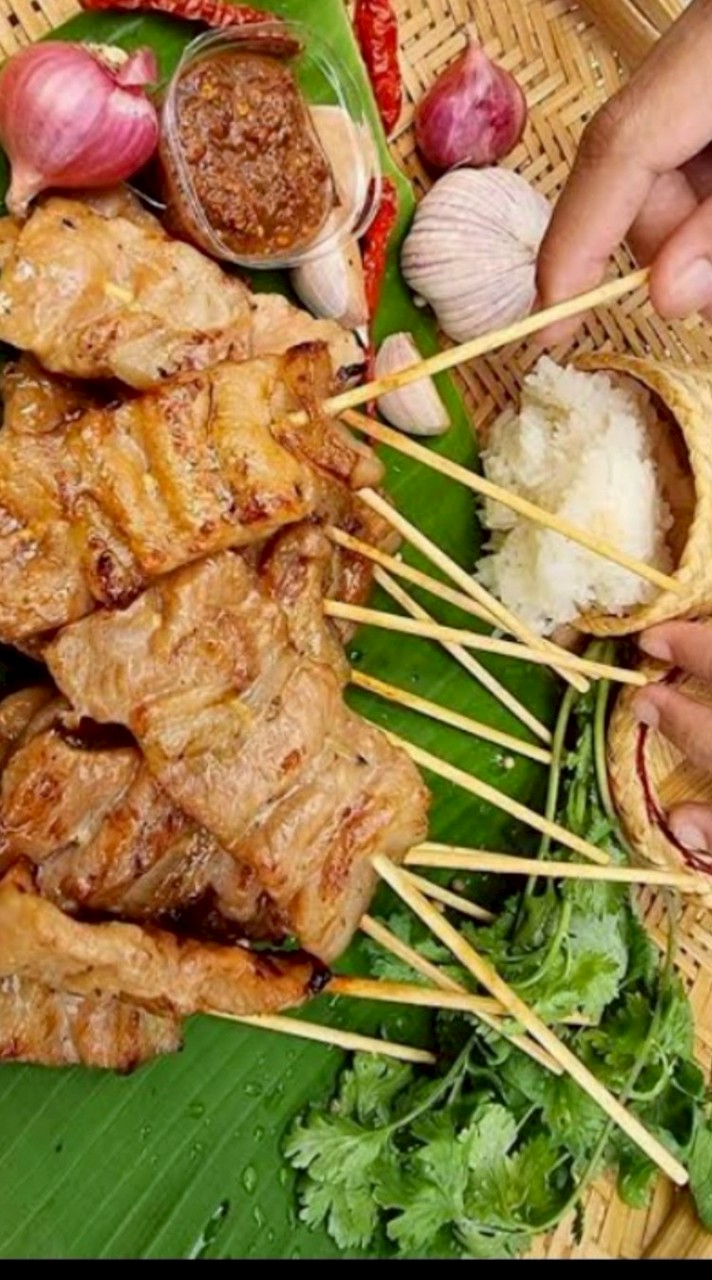 หมูปิ้ง&ไก่ย่าง ตูด ตับ ปีก☺️ซอสหมาล่า&จิ้มแจ่ว