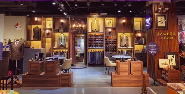 桃園西服推薦-西服先生，X-PLUS創世界服飾聯合展示會，進口日本高精密科技裁剪床、獨立設計師團隊，快速、合身的平價桃園訂製西服