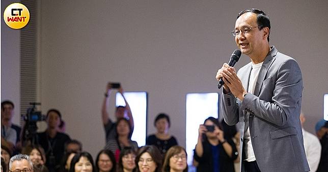 國民黨開鍘2名嘴！　朱立倫：不要把同志變敵人