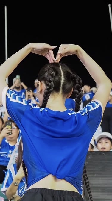 สแตนด์งานบอลช่อง 3  ครบรอบปี 56