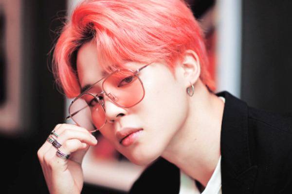 6 Fashion Item Tahun 2000 An Yang Sekarang Kembali Jadi Tren Womantalk Com Line Today