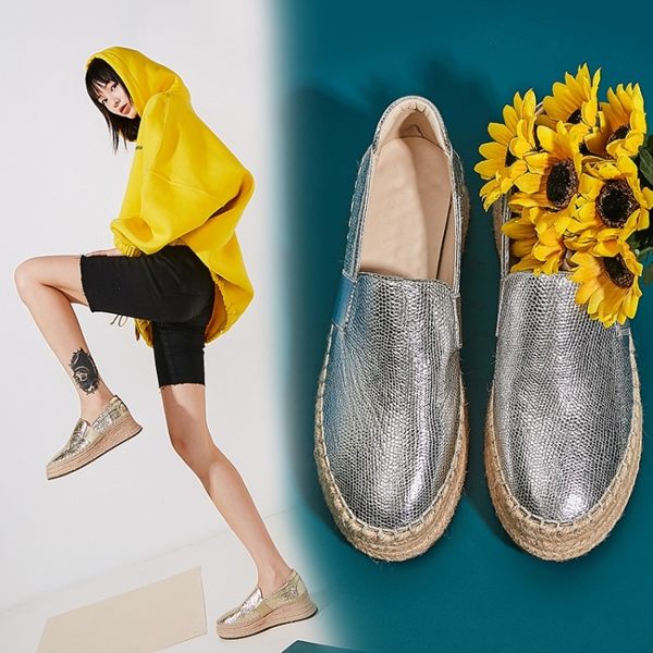 顏 色 : 金色 銀色 鞋面：優質羊皮 內裡：超纖 鞋底：牛筋底 跟高：6CM