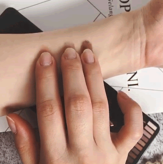 C:UsersS3-56DesktopProfusion~時尚裸棕(Nude)／爵色煙燻(Smoky)12色眼影盤 (12g) 多款可選動圖2.gif