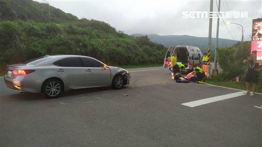 軍人開名車撞重機　後座女被拋飛身亡