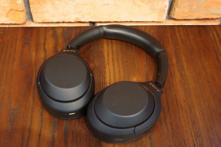 ノイキャン最強のソニー「WH-1000XM4」はさらに先の時代を見据えている
