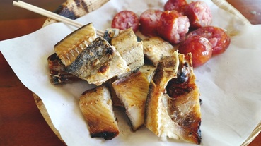 花蓮豐濱美食 頭目海產店 烤飛魚+飛魚卵香腸～來台11線享受大海風味