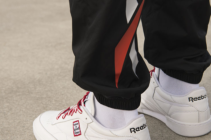 Reebok CLASSIC x Have a good time (3)