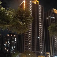 靠北建商發洩群