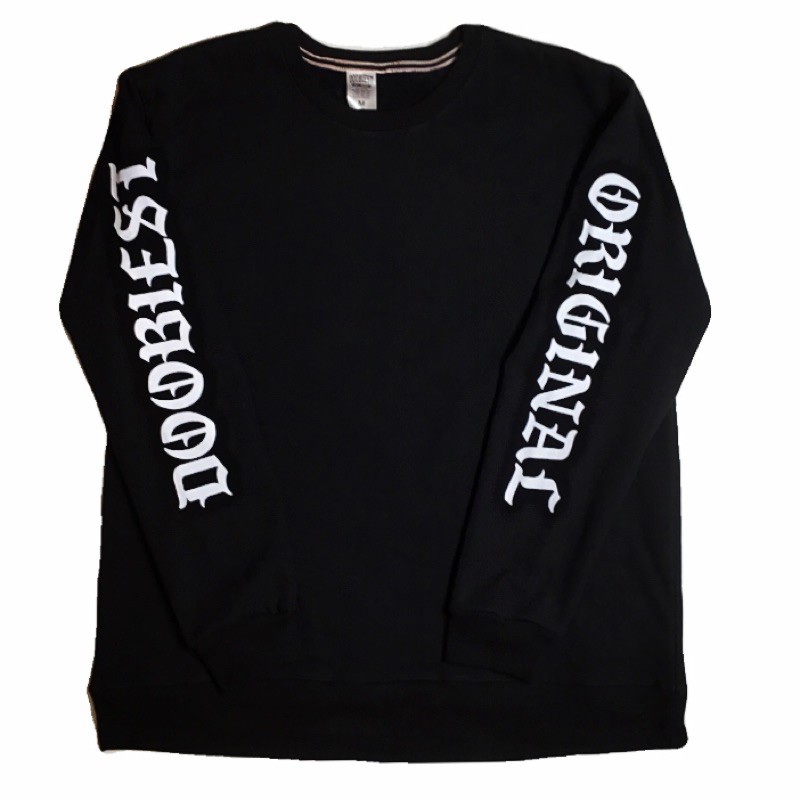 現貨24小時內出貨DOOBIEST 大學T前面全素黑 背面才有RESPECT THE CULTURE袖子兩側分是DOOBIEST 和 ORIGINAL 