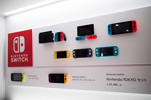 nintendo switch at nintendo store