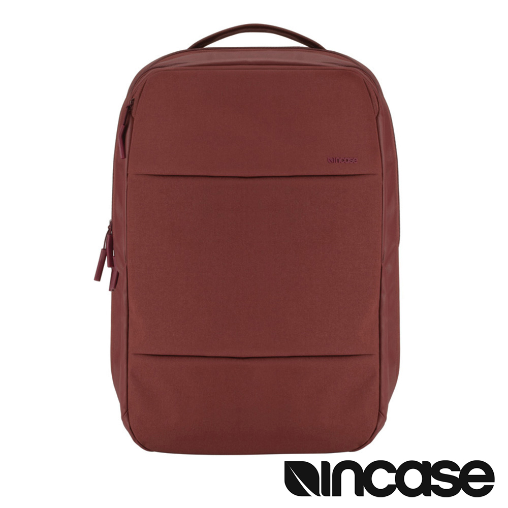 筆電專用保護隔層，內襯絨毛防刮保護筆電保護層內襯絨毛360 度全面保護頂部拉鍊口袋內裹細緻絨毛，可放置手機等精密小物前拉鍊隔層，可放置隨身物品包體可擴充空間，增加大容量可調式透氣網眼背帶及胸扣