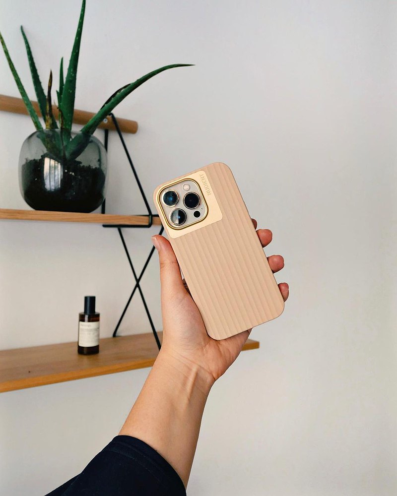 NUDIENT | iPhone 14 BOLD-立體矽膠手機殼-亞麻褐