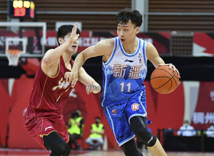 5 players out of Chinese men's basketball team's training list | XINHUA ...