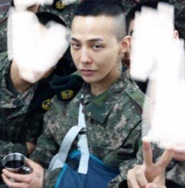 清爽型男必剪「Skinhead平頭」髮型推薦，男星示範給你看！