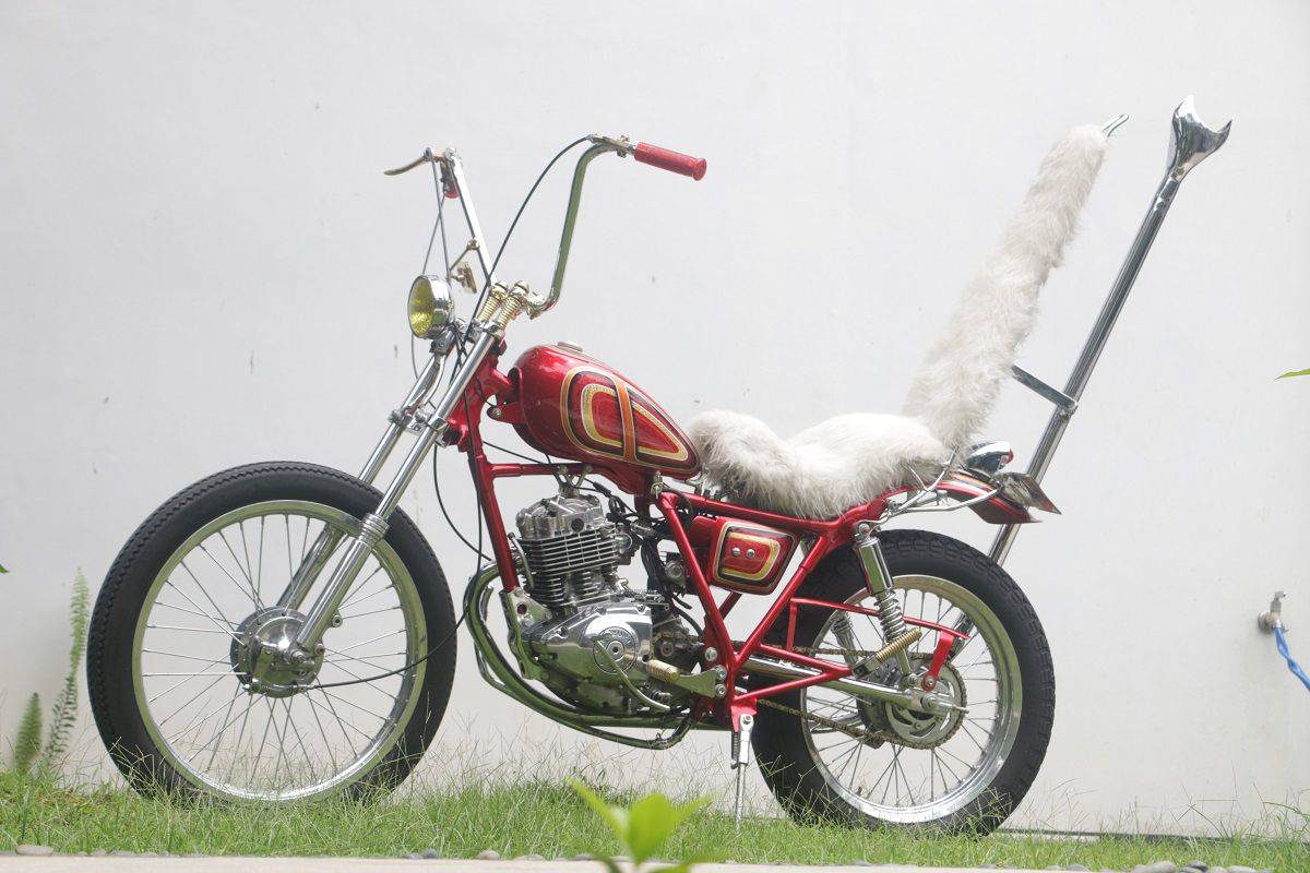 Modifikasi Suzuki Thunder 125 Perpaduan Chopper Klasik Dan Low Rider Gridoto LINE TODAY