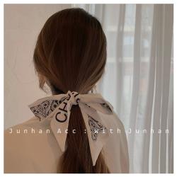 ◎韓國純白腰果花溫柔絲帶．絲巾飄帶可綁包包頭髮|◎|◎品牌:HANA梨花品牌定位:流行品牌款式:髮帶材質:絲巾顏色:白色系,米色系,黑色系流行元素:印花/彩繪,植物花卉出口地:韓國品牌國家:台灣產地: