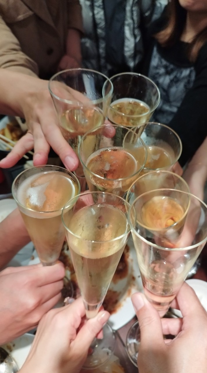 キムキム会