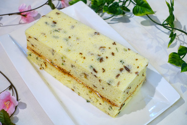 大安區甜點店艾斯特烘焙Erste Patisserie 4週年慶優惠，用銅板價品嚐世界西點冠軍師傅甜點，使用三倍券優惠更超值