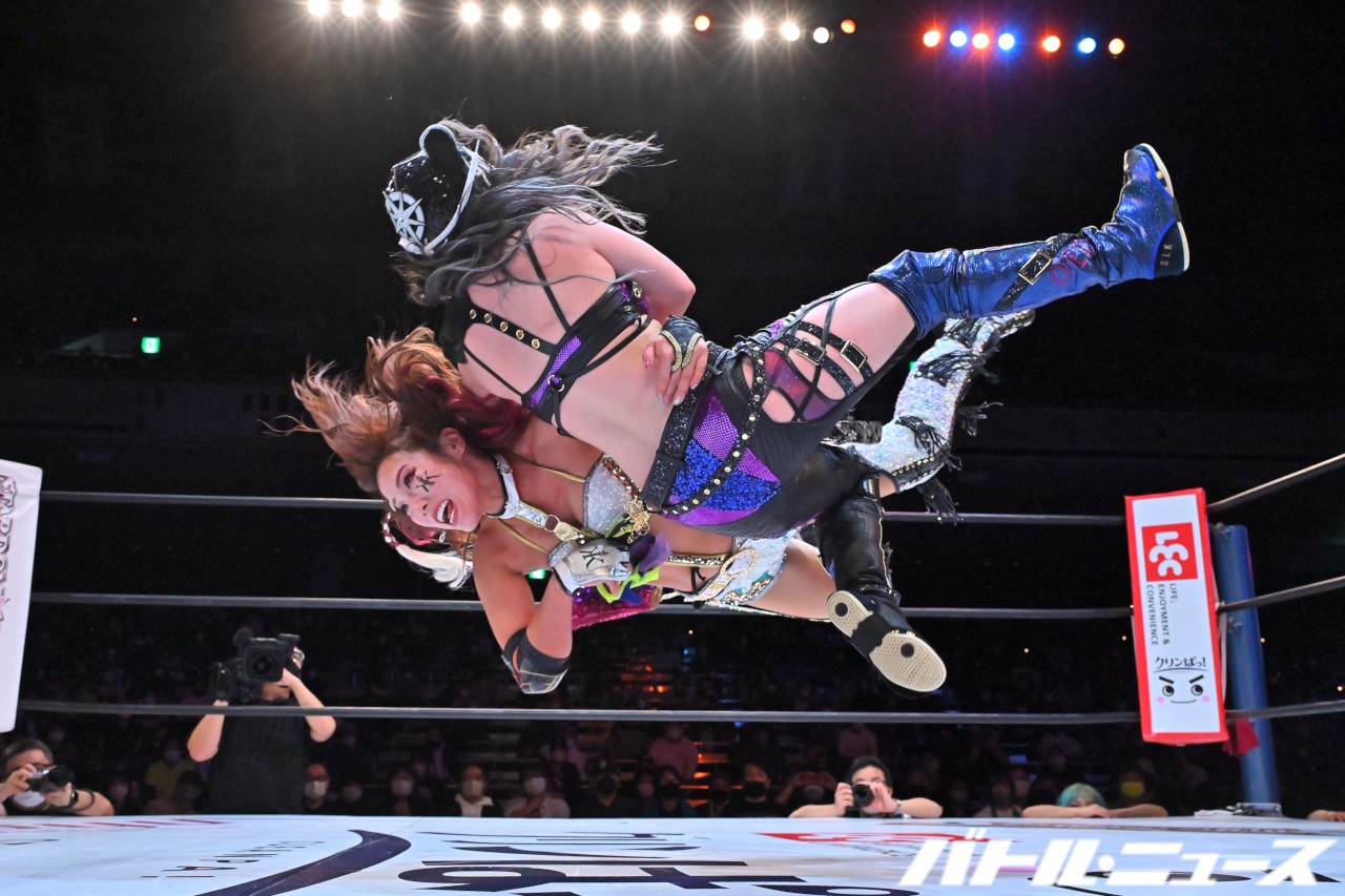 プロレスって楽しい。痛みが嬉しい」WWE帰りのカイリ・セイン（宝城カイリ）ことKAIRIが鼓膜を破られながらもスター ライト・キッドに激勝！（バトル・ニュース）