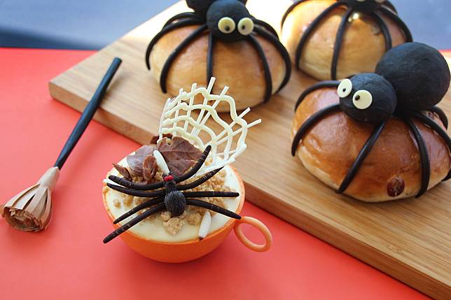 ▲萬聖節蟲蟲系列甜點可怕又可愛（圖/日月千禧）