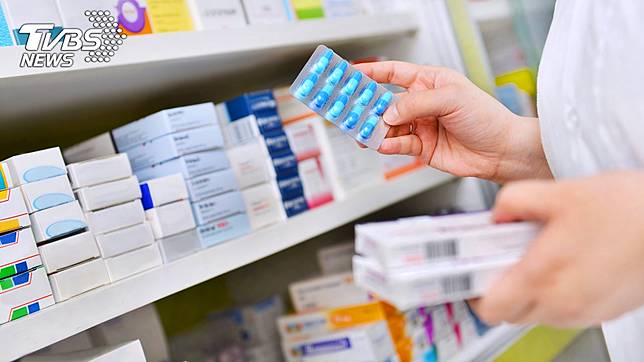 新冠肺炎(COVID-19)疫情延燒造成口罩大缺貨。(示意圖／TVBS)