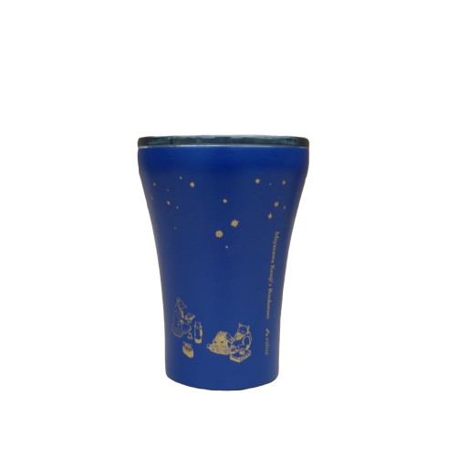 內裡德國Greblon白色陶瓷塗層，保持咖啡等飲品原味。飲用咖啡從第一口到最後一滴，溫度維持，味道不變。好握的杯身曲線及現代感的外觀色調，符合對美感挑剔的需求，上蓋採用PP材質及易清洗可拆式設計，提升