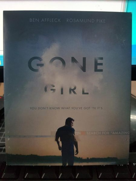 影音專賣店-Q03-353-正版BD【控制 有外紙盒有繪本】-藍光電影(直購價)