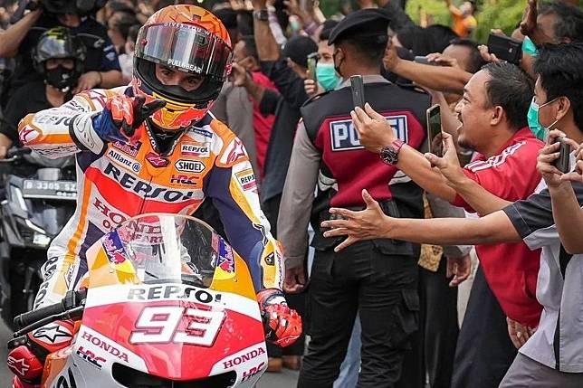 Perang Saudara, Marc Marquez Tak Peduli dengan Nasib Adiknya