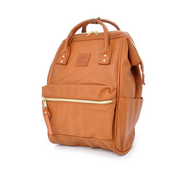 ★ 口金式開口，立體剪裁、包型挺 ★ 使用合成皮革，清潔容易 ★ 後側拉鍊，方便單手取物 ★ OL通勤、學生書包或小旅行使用皆宜 ★ 日本總公司正式授權銷售