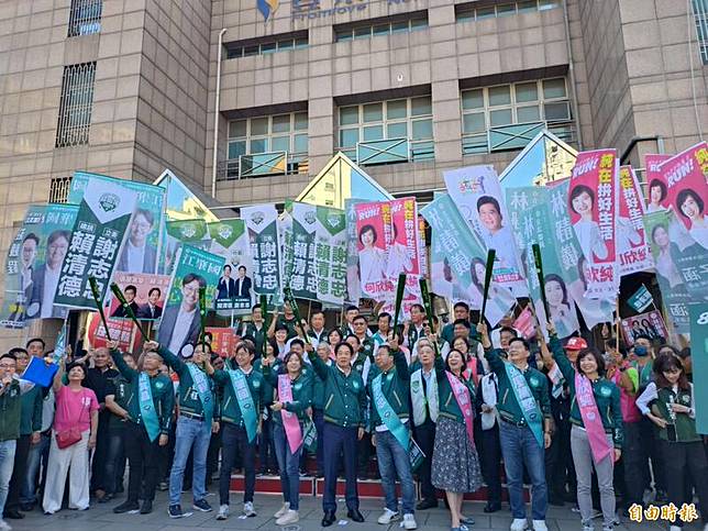 民進黨中市黨部主委李天生認為，此次立委選舉失利，在於地方組織不夠強。(記者蘇金鳳攝)