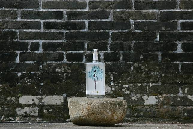 白蘭花香醉人療人也留人一起去南豐紗廠裏的 丹丘蒸留所 試玩cocktail Omakase 明周文化 Line Today