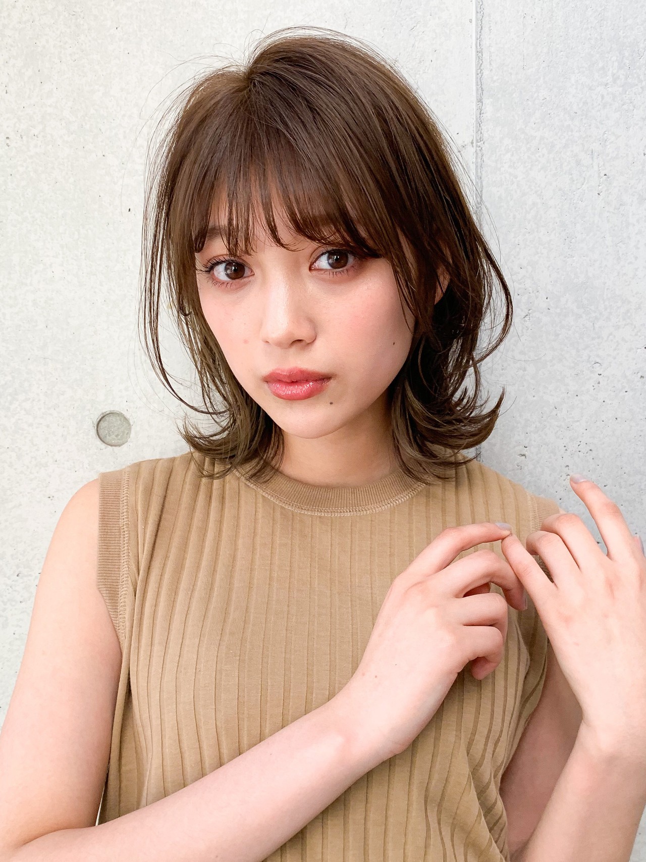 サマーパーマの素敵スタイルで視線独り占め