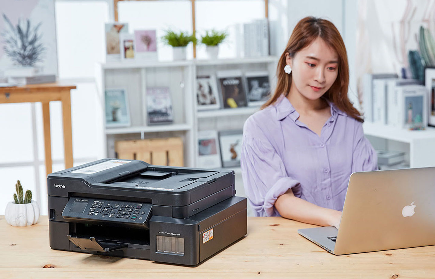 MFC-T920DW 提供完整的複合功能，並能同時滿足大印量、高效率與低成本的需求。