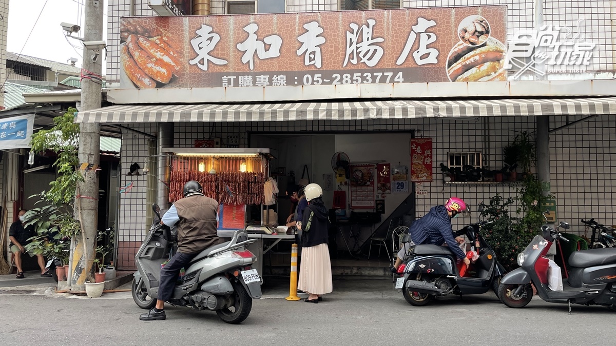 在地傳奇路邊攤！全台６家超人氣烤香腸：廟口超狂香腸瀑布、熟客狂買50條