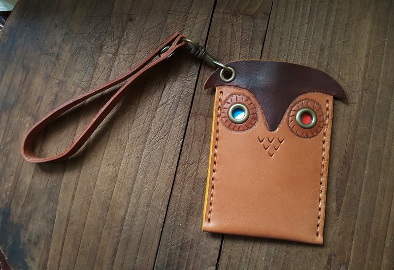 材質: 高級純牛皮 尺寸: W: 6.5cm*H:10.8cm