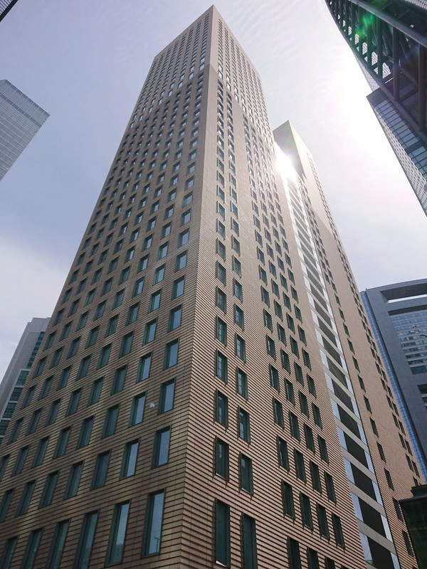 汐留のホテル高層階で食べる絶品ランチ 丁寧に作った黒ハヤシソースのハンバーグを堪能 アスキー